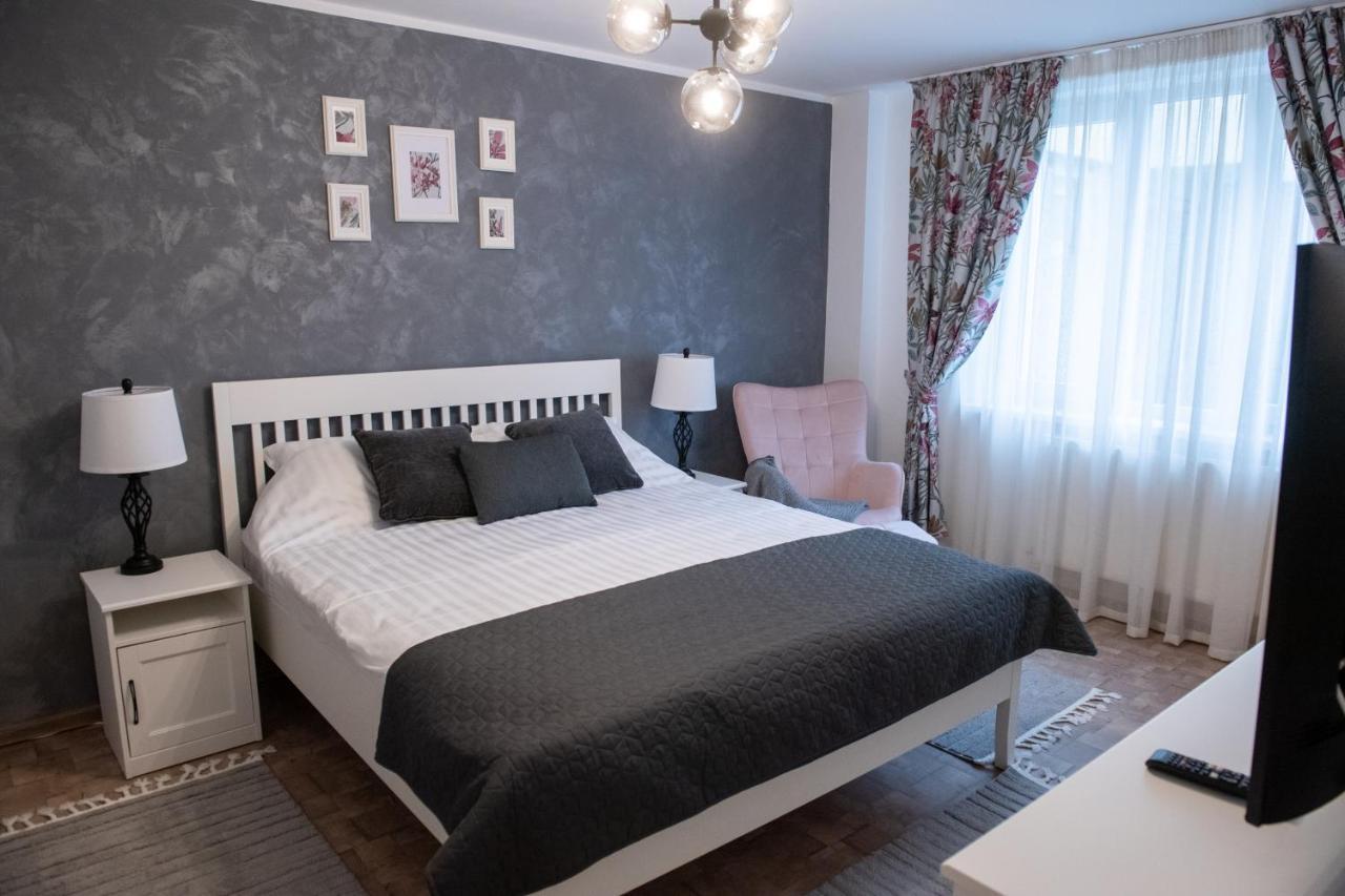 Urban Oasis Apartment Piatra Neamt Luaran gambar