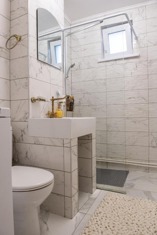 Urban Oasis Apartment Piatra Neamt Luaran gambar