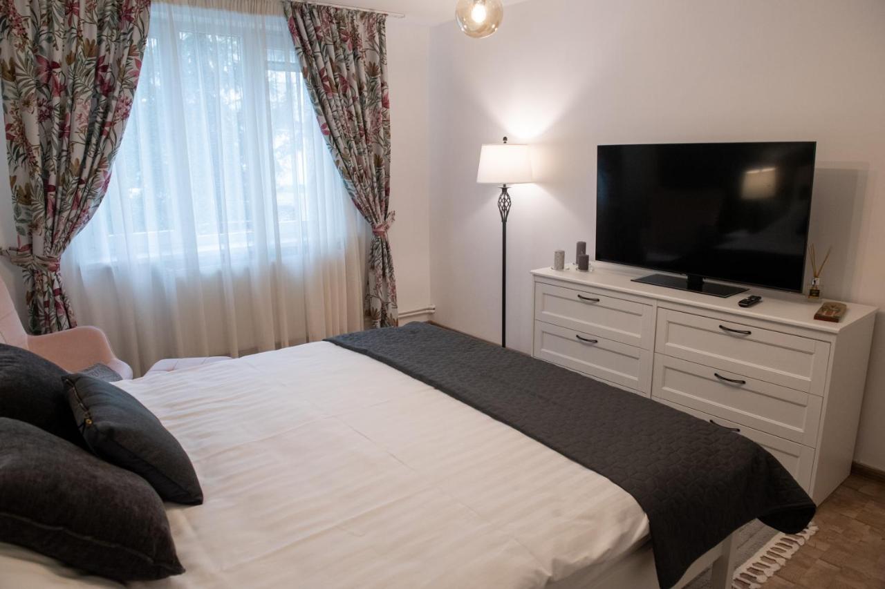 Urban Oasis Apartment Piatra Neamt Luaran gambar